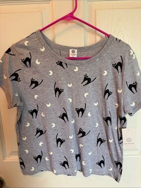 Juniors Gray Cat Print Short Sleeve Tee